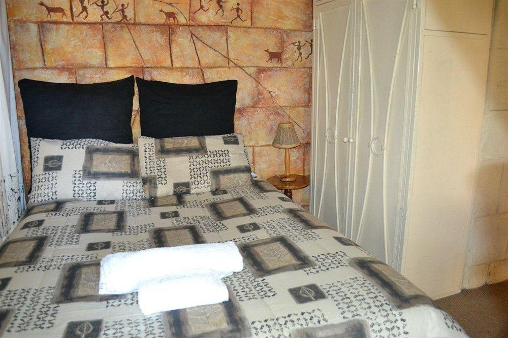 Willow Tree Guest House Kempton Park Eksteriør bilde